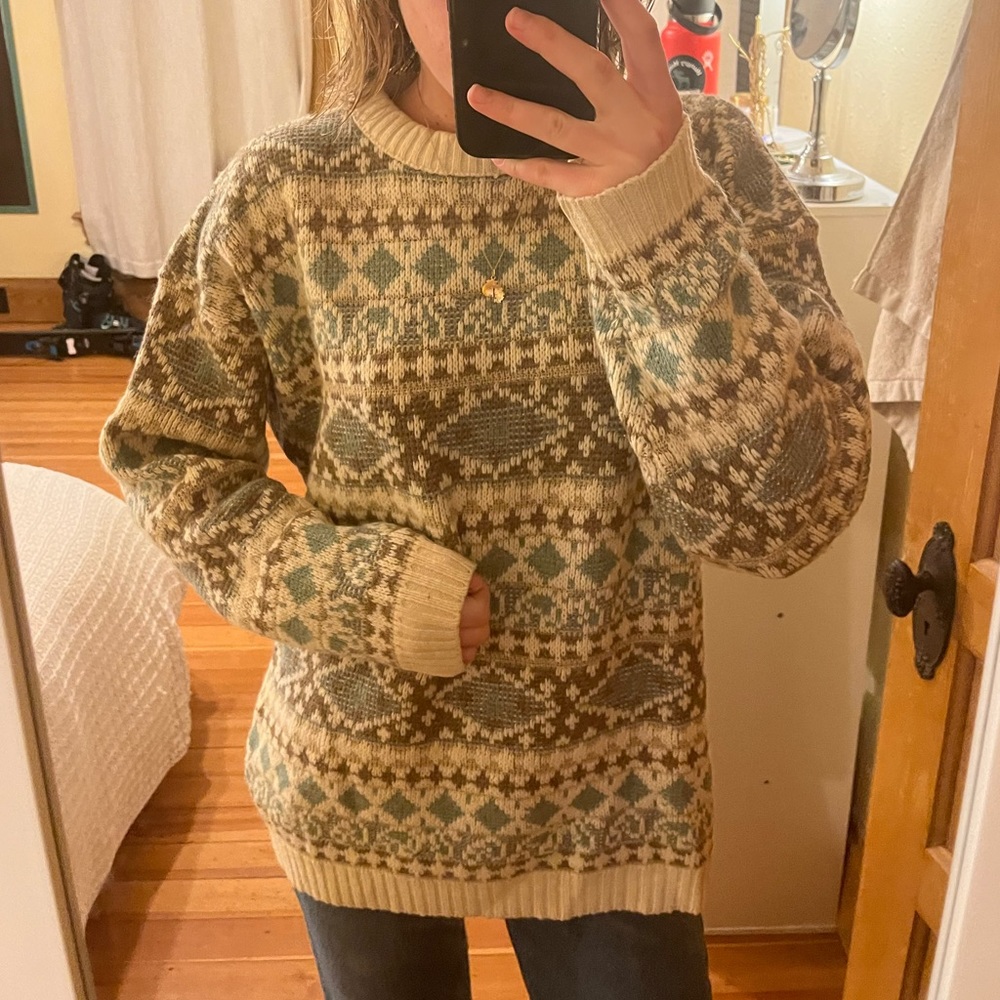 Vintage wool sweater from Portugal